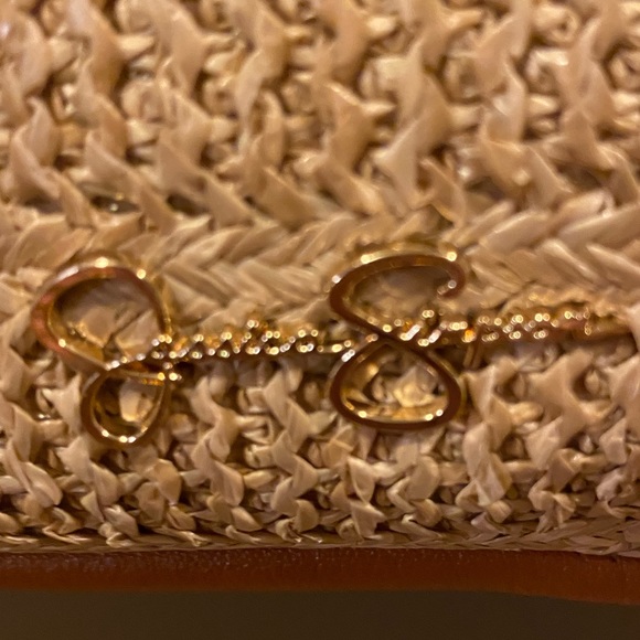 Jessica Simpson Straw bag/ beach tote/ Gently used - Picture 2 of 6